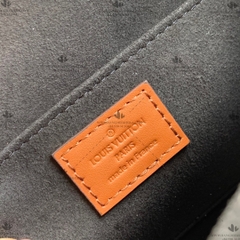 LV DAUPHINE CHAIN WALLET M68746