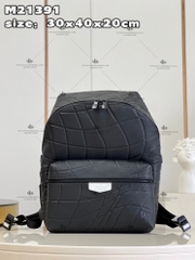 LV DISCOVERY BACKPACK M21391 - LIKE AUTH 99%