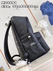 LV DISCOVERY BACKPACK M21391 - LIKE AUTH 99%