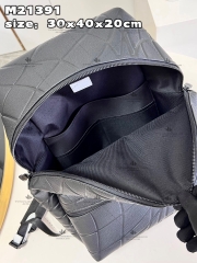 LV DISCOVERY BACKPACK M21391 - LIKE AUTH 99%