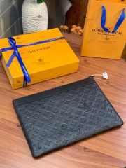 LV DISCOVERY POCHETTE M62903 - LIKE AUTH 99%