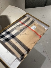 BURBERRY SCARF - LIKE AUTH 99%