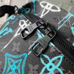 LV DISCOVERY BUMBAG M21397 - LIKE AUTH 99%