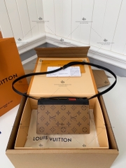LV BOOK CHAIN WALLET M81830 - LIKE AUTH 99%