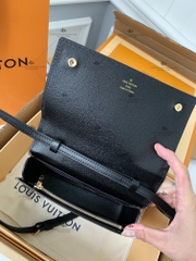 LV BOOK CHAIN WALLET M81830 - LIKE AUTH 99%