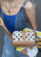 LV ENVELOPE WEARABLE WALLET M83346 - LIKE AUTH 99%