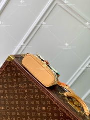 LV ENVELOPE WEARABLE WALLET M83346 - LIKE AUTH 99%