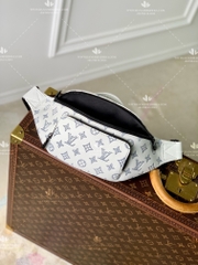 LV RUSH BUMBAG M25227 - LIKE AUTH 99%