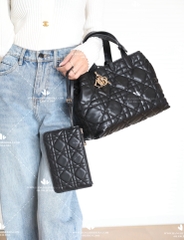MEDIUM DIOR TOUJOURS BAG BLACK MACROCANNAGE CALFSKIN M2821OSHJ_M900 - LIKE AUTH 99%