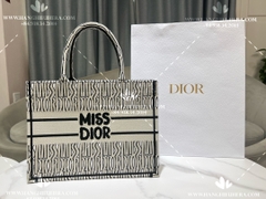 MEDIUM DIOR BOOKTOTE M041 - LIKE AUTH 99%