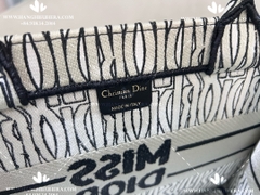 MEDIUM DIOR BOOKTOTE M041 - LIKE AUTH 99%