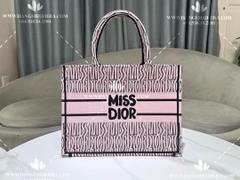 MEDIUM DIOR BOOKTOTE M082 - LIKE AUTH 99%