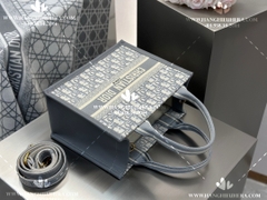 SMALL DIOR BOOKTOTE M20I - LIKE AUTH 99%