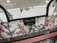 MEDIUM DIOR BOOKTOTE M20E - LIKE AUTH 99%