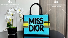 MEDIUM DIOR BOOKTOTE M071 - LIKE AUTH 99%