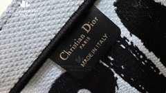 MEDIUM DIOR BOOKTOTE M19Q - LIKE AUTH 99%