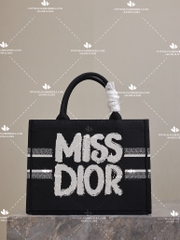 MEDIUM DIOR BOOKTOTE M993 - LIKE AUTH 99%