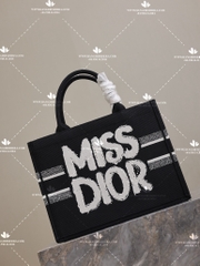 MEDIUM DIOR BOOKTOTE M993 - LIKE AUTH 99%