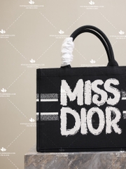MEDIUM DIOR BOOKTOTE M993 - LIKE AUTH 99%