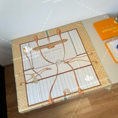 LV My Neverfull Square 90 M96535 - LV SCARF OEM