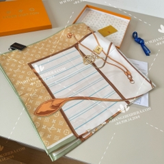 LV My Neverfull Square 90 M96535 - LV SCARF OEM