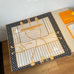 LV My Neverfull Square 90 M96471 - LV SCARF OEM