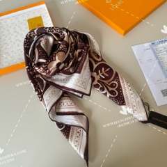 LV Square 90  - LV SCARF OEM