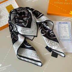 LV Square 90  - LV SCARF OEM