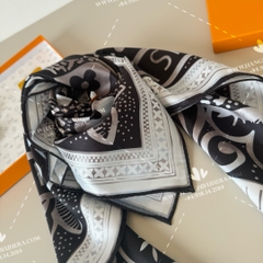 LV Square 90  - LV SCARF OEM