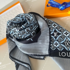 LV Square 90  - LV SCARF OEM