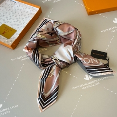 LV Ultimate Monogram 90 M79587 -LV SCARF OEM