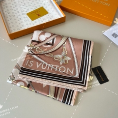 LV Ultimate Monogram 90 M79587 -LV SCARF OEM