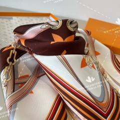LV Ultimate Monogram 90 M77639 -LV SCARF OEM