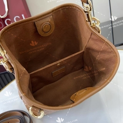 GUCCI Sac seau GG Emblem petit format 815118 AAFDV 2718 - OEM