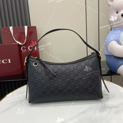 GUCCI GG Emblem medium shoulder bag 847449 AAFDV 1000 - OEM