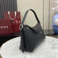 GUCCI GG Emblem medium shoulder bag 847449 AAFDV 1000 - OEM