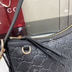 GUCCI GG Emblem medium shoulder bag 847449 AAFDV 1000 - OEM