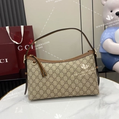 GUCCI GG Emblem medium shoulder bag 847449 FAD6L 9758 - OEM