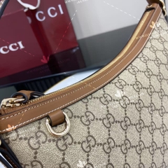 GUCCI GG Emblem medium shoulder bag 847449 FAD6L 9758 - OEM