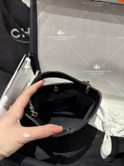 CHANEL 31 Nano Gold CC Logo Shiny Lambskin Chain Bag