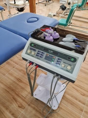 Máy điều trị điện xung kết hợp giác hút Hàn Quốc