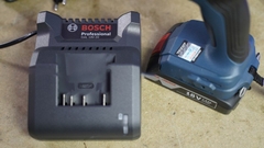 Máy Bắt Ốc Dùng Pin Bosch GDR 180-LI