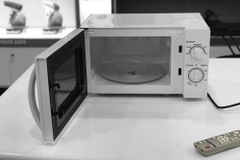 LÒ VI SÓNG BLUESTONE MOB-7709