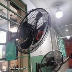 Quạt Treo Tường ChingHai W17
