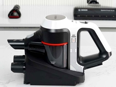 Má́y Hút Bụi Không Dây Bosch BBS711W