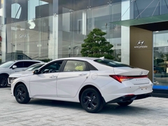 Hyundai Elantra 1.6 AT đặc biệt 2023