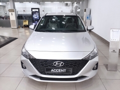 Hyundai Accent 1.4 MT tiêu chuẩn