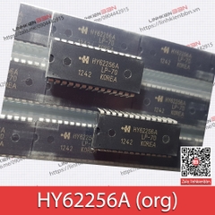 HY62256A LP-70 DIP-28