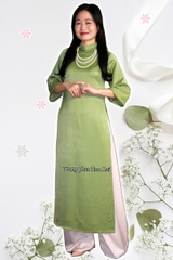 Cho thuê trang phục áo dài nữ truyền thống xanh lá suông trơn vải đẹp, mịn, chất lượng giá tốt
