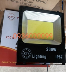 Đèn pha 200 w led